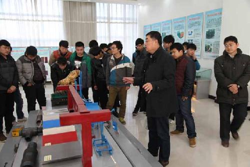 濮阳市开展专利周专利技术展示活动