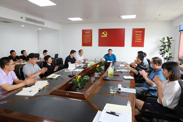 河南省知识产权局局长刘怀章在局办公室党支部讲党课